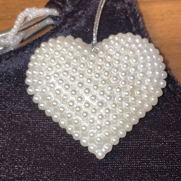 Victoria Secret Black Velvet Satchel Bag Purse Gift Bag Pearl Heart Charm Small - Picture 5 of 11